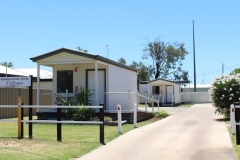 Warrego-Hotel-Garden-Cabin-Double