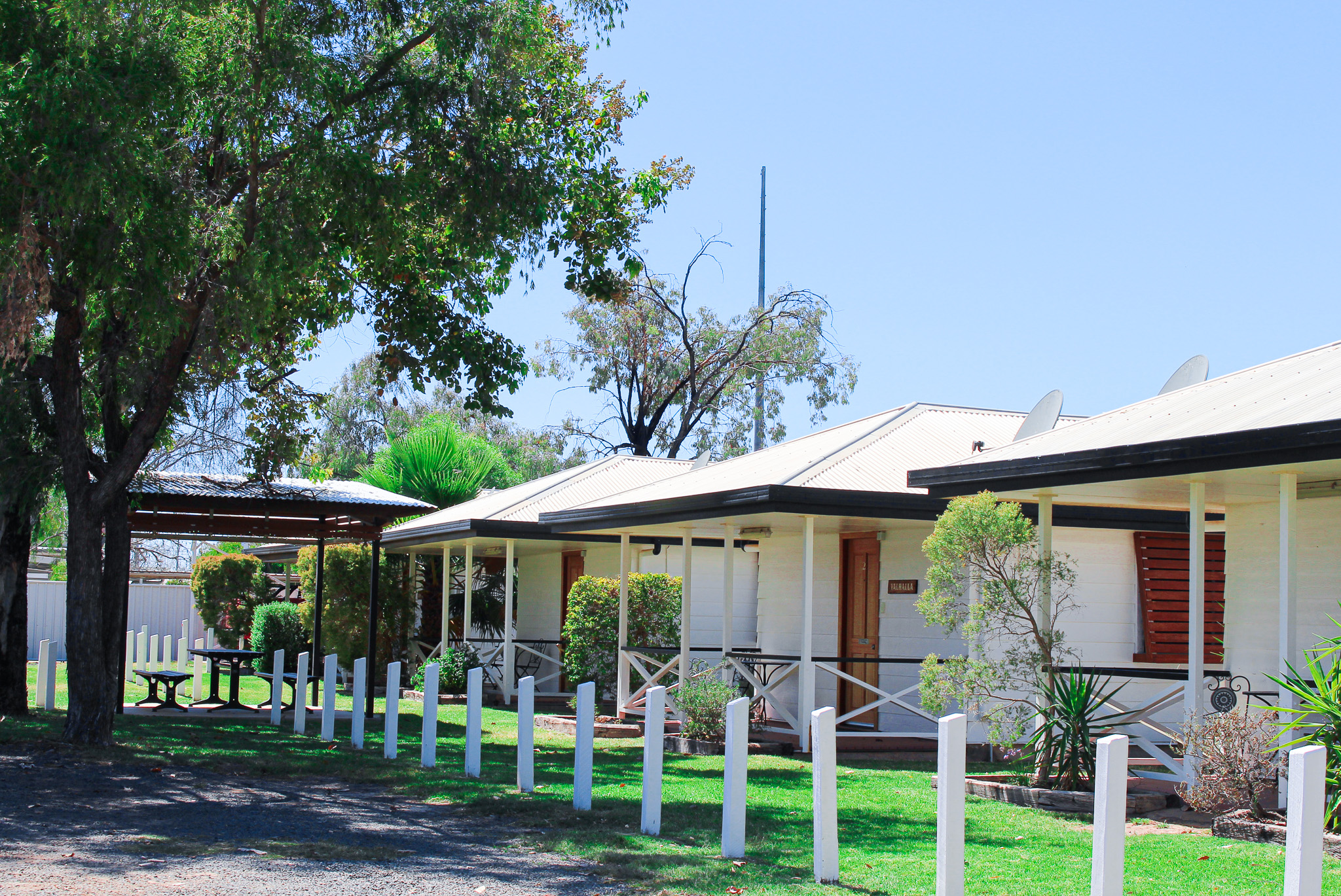Warrego Hotel Cabins Cunnamulla